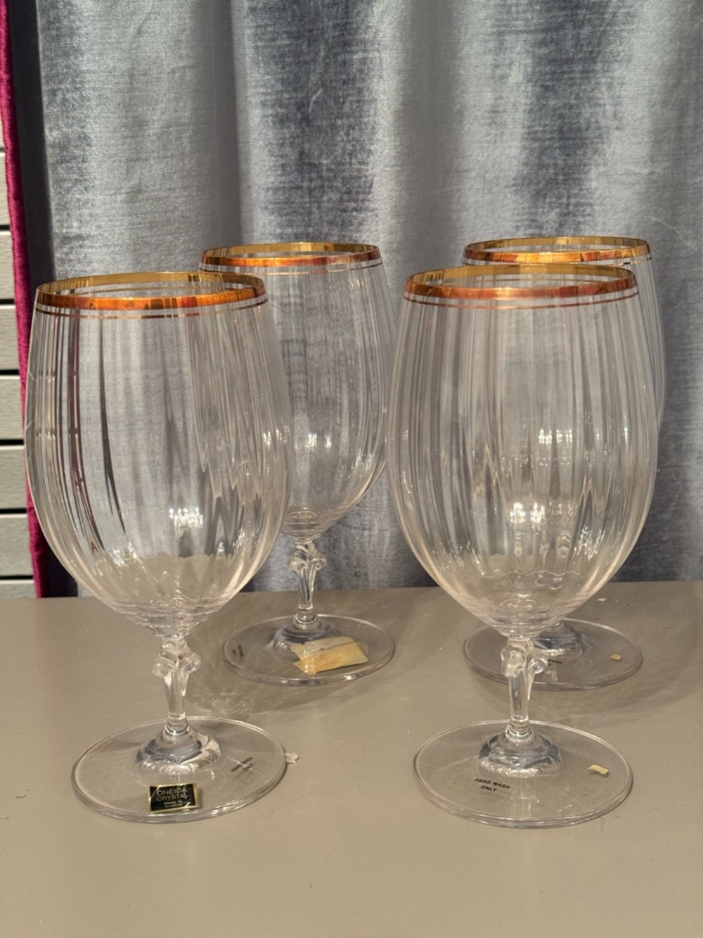 Set of 4/ Heiress Gold~  by ONEIDA /  Iced Tea | feature a ribbed  gold rim.
